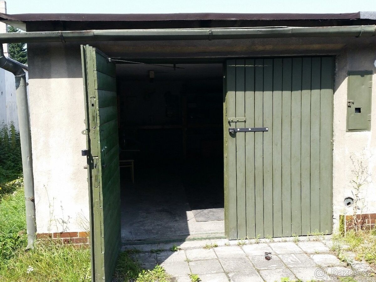 Garáže, Karviná, 733 01