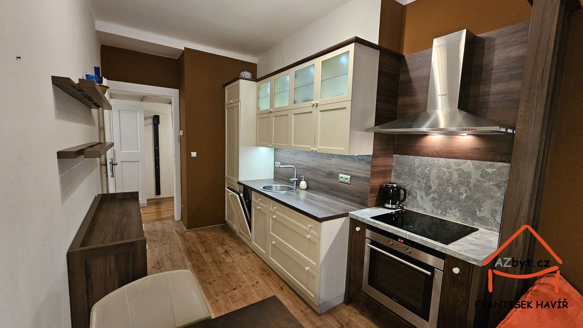 1+1, Jankovcova, Praha, 43 m²