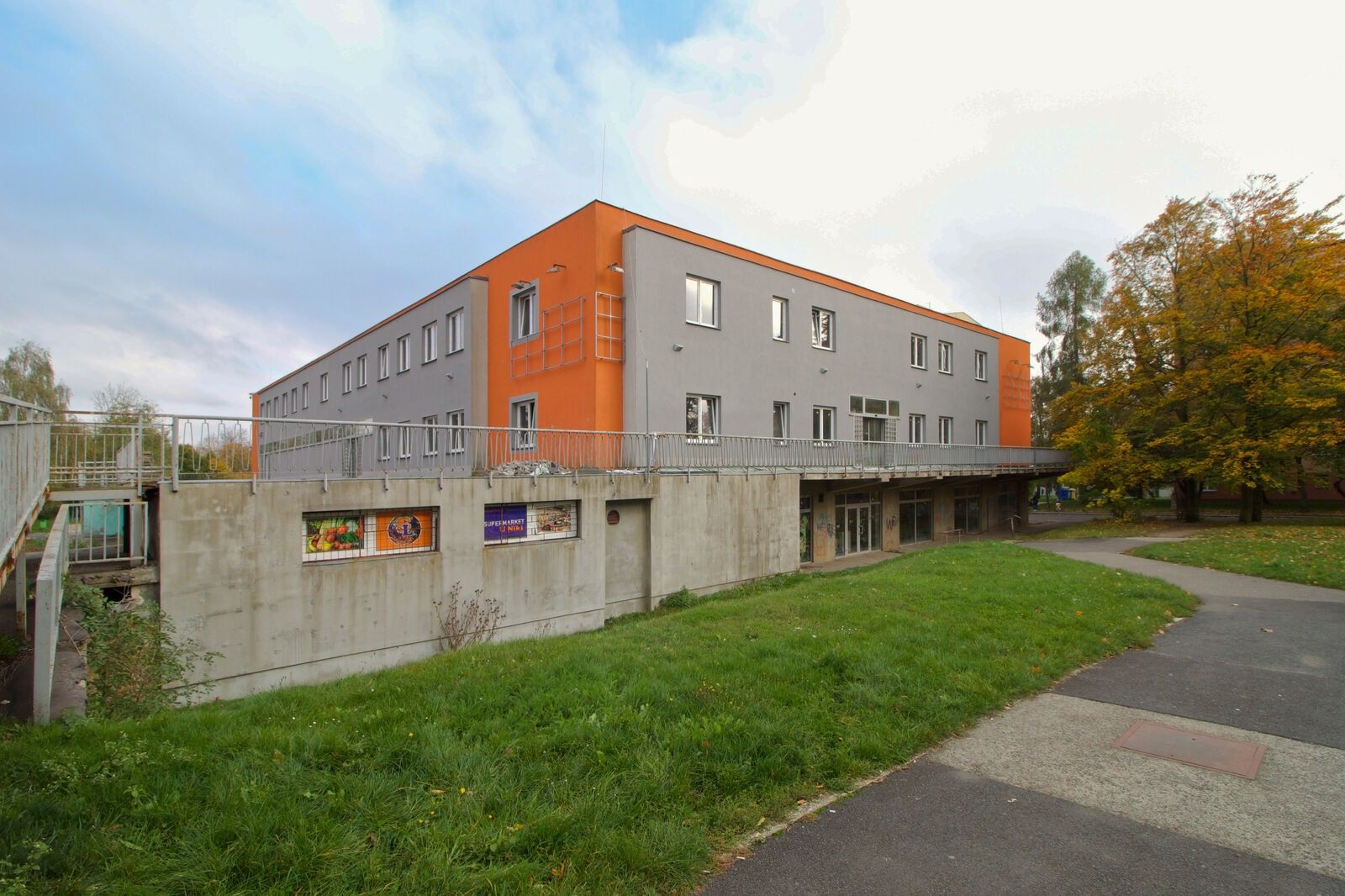 Obchodní prostory, náměstí ČSM, Chodov, 180 m²