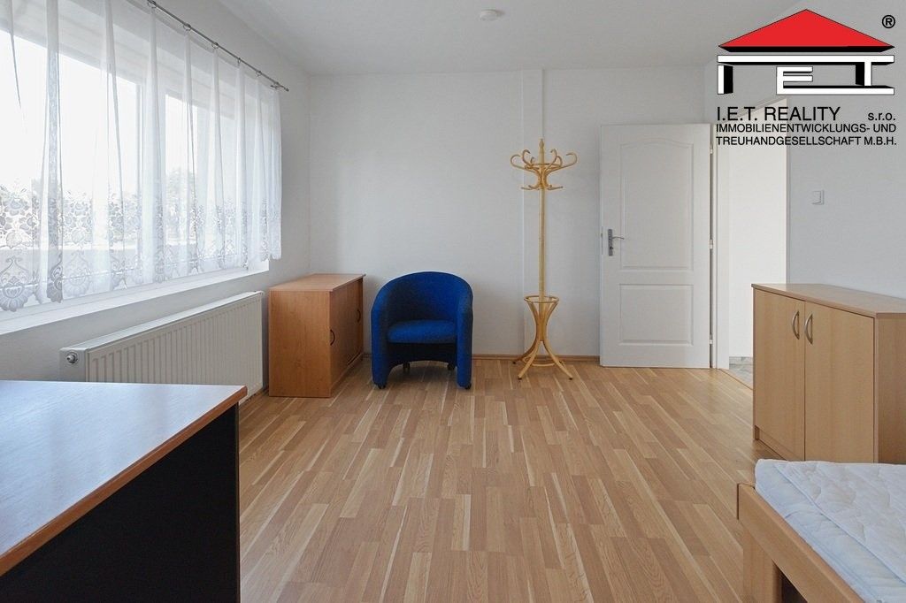 Pronájem byt 2+1 - Svijanská, Praha, 40 m²