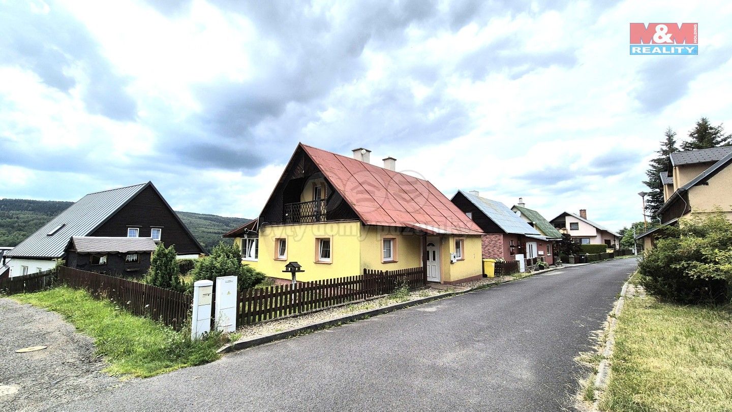 Rodinné domy, Kamenná, Hora Svaté Kateřiny, 220 m²