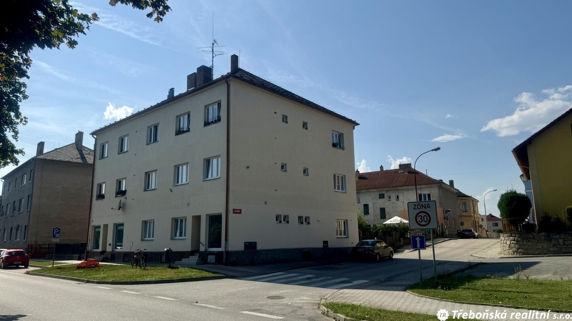 3+1, třída Čsl. legií, České Velenice, 80 m²