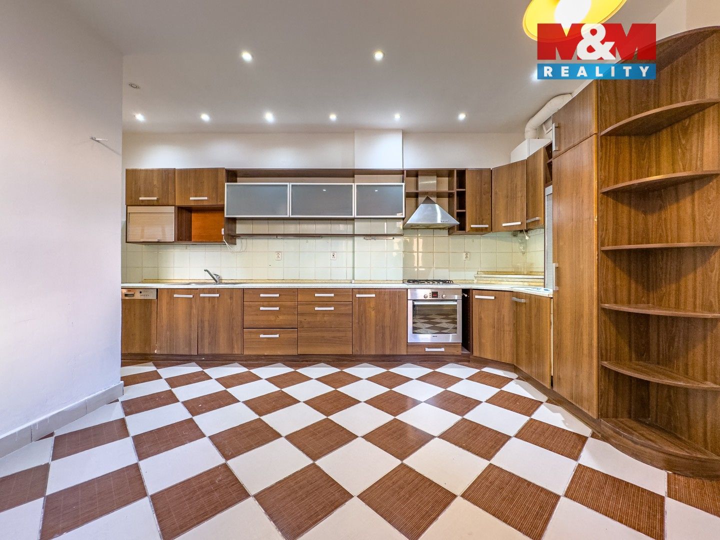 4+1, Veleslavínova, Ostrava, 119 m²