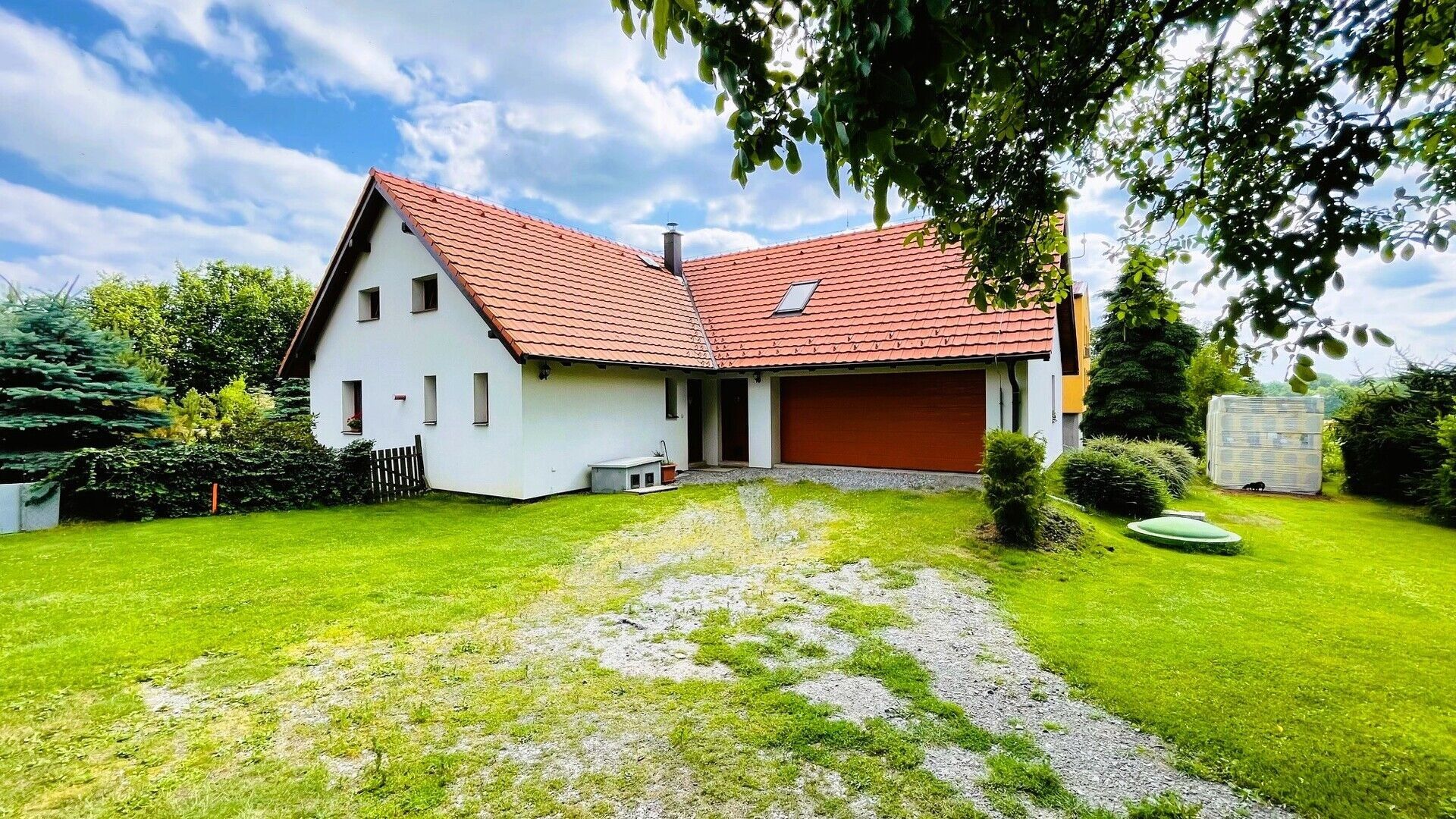 Prodej rodinný dům - Libenice, Borotín, 350 m²