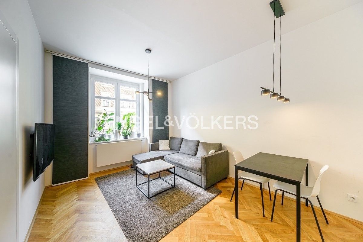 2+kk, Grafická, Praha, 43 m²