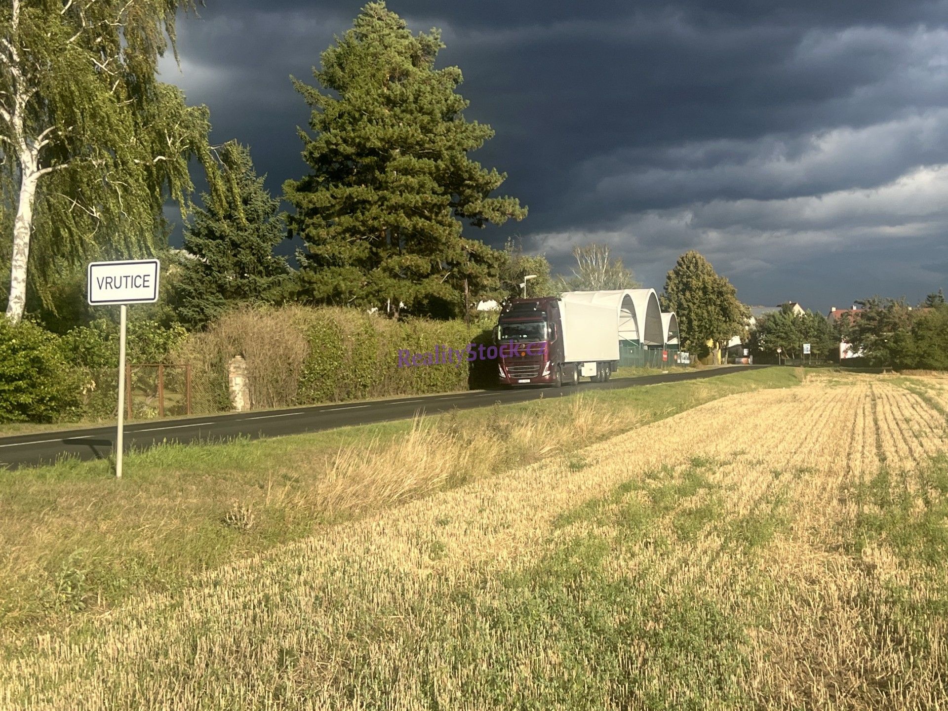 Komerční pozemky, Vrutice, 8 300 m²