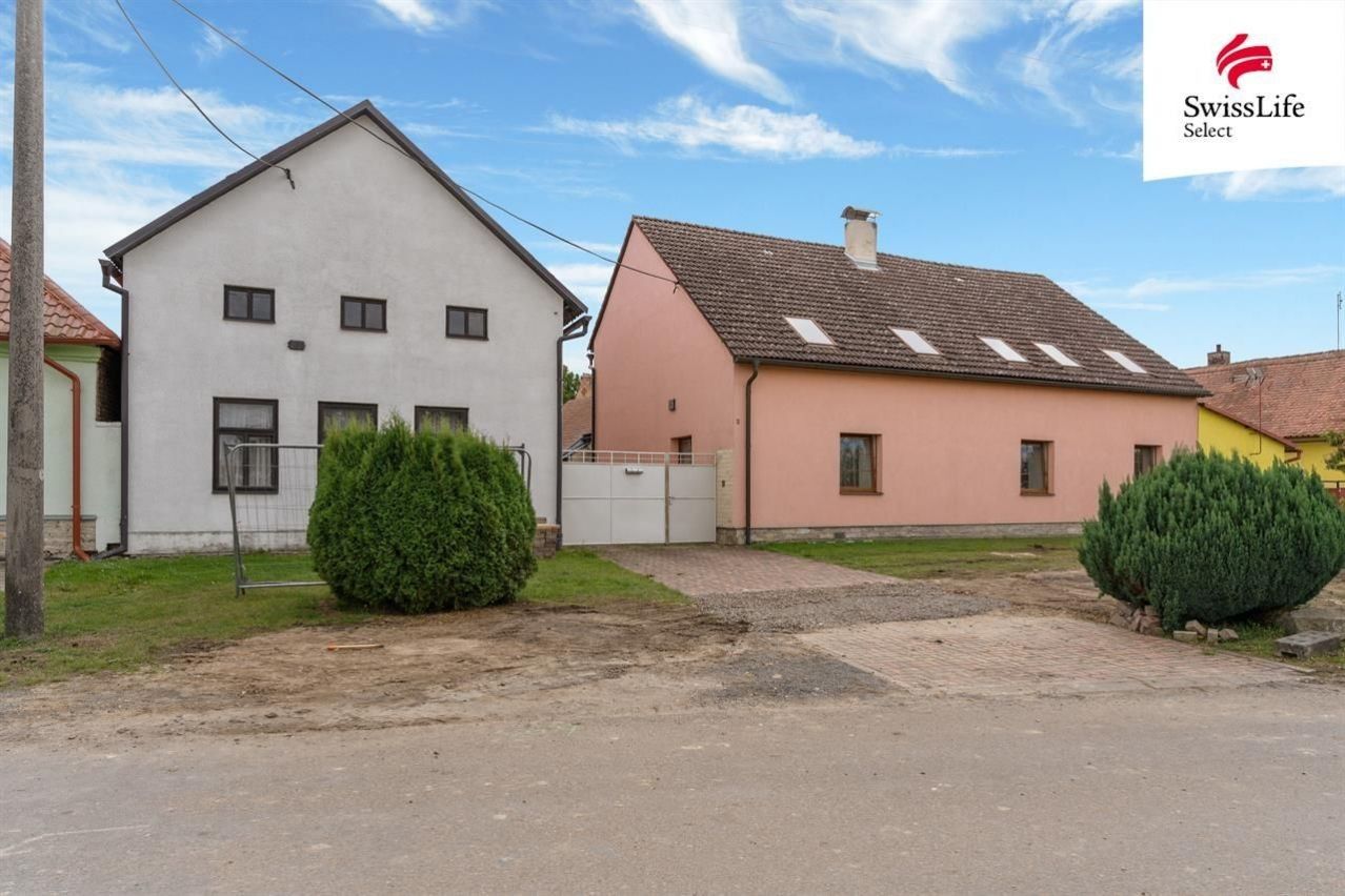 Rodinné domy, Turov, Moravany, 550 m²