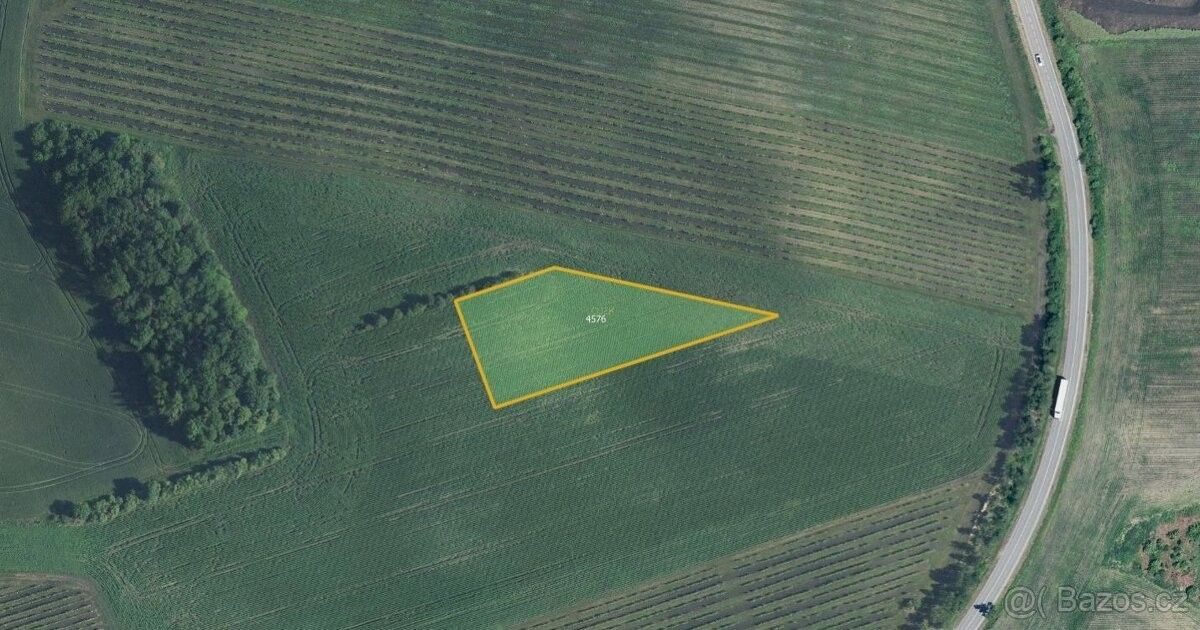 Pozemky pro bydlení, Hovorany, 696 12