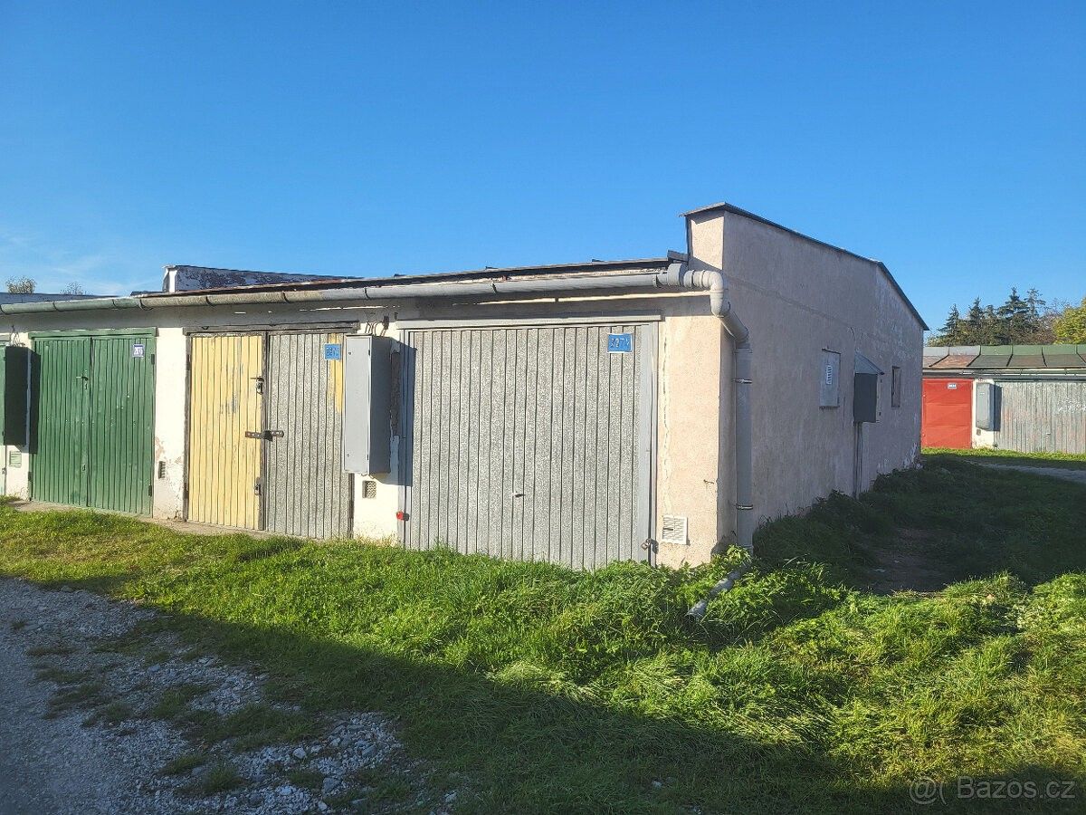 Garáže, Uničov, 783 91