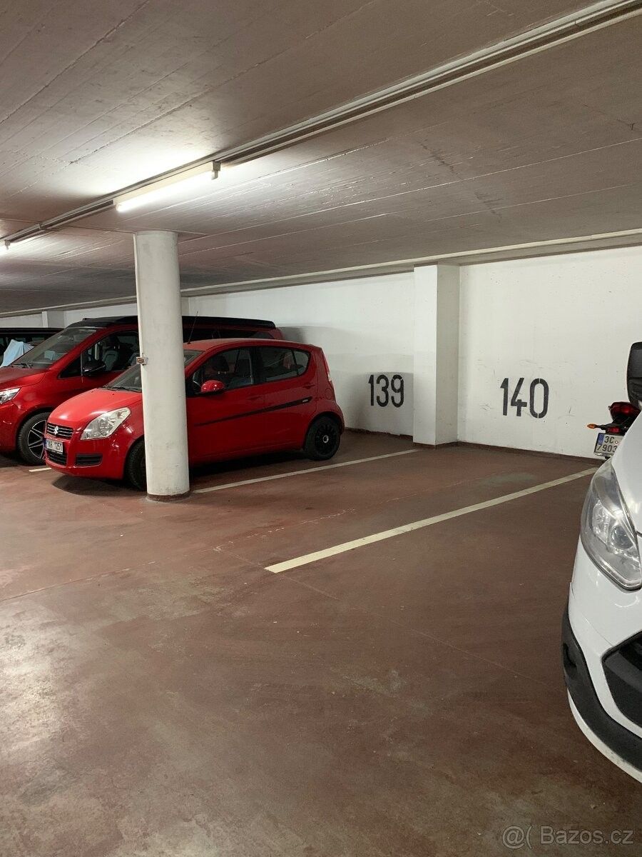 Pronájem garáž - Praha, 199 00