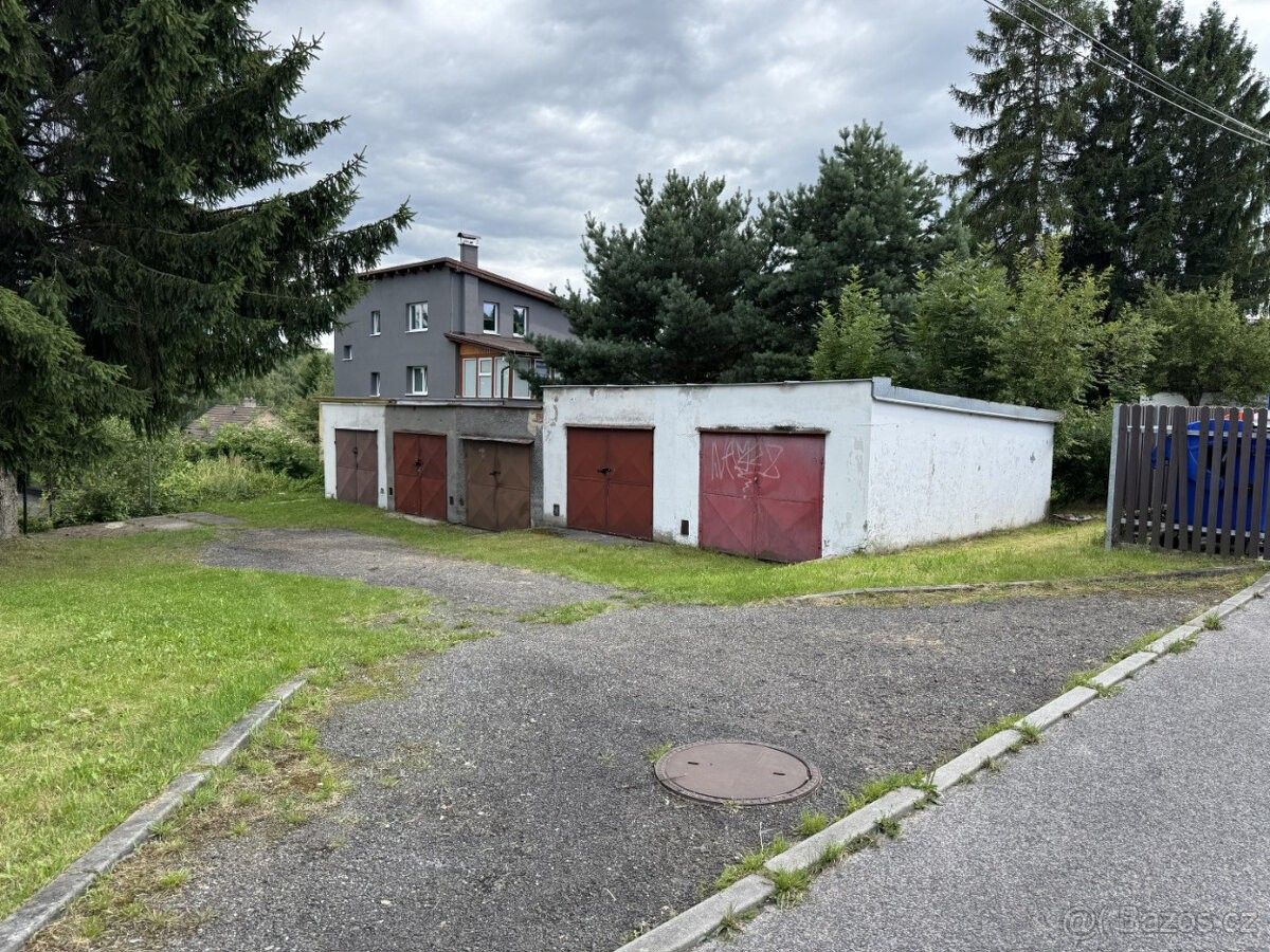 Garáže, Liberec, 460 01