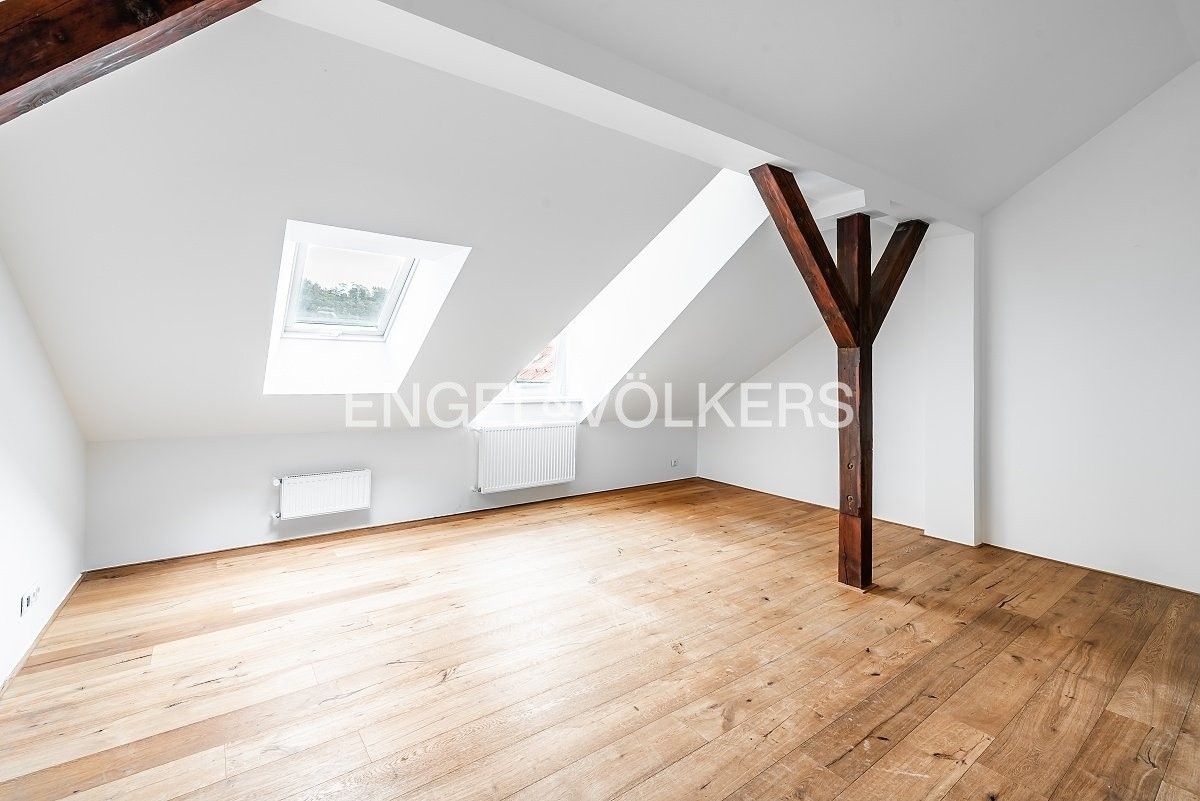 2+kk, Kaizlovy sady, Praha, 55 m²