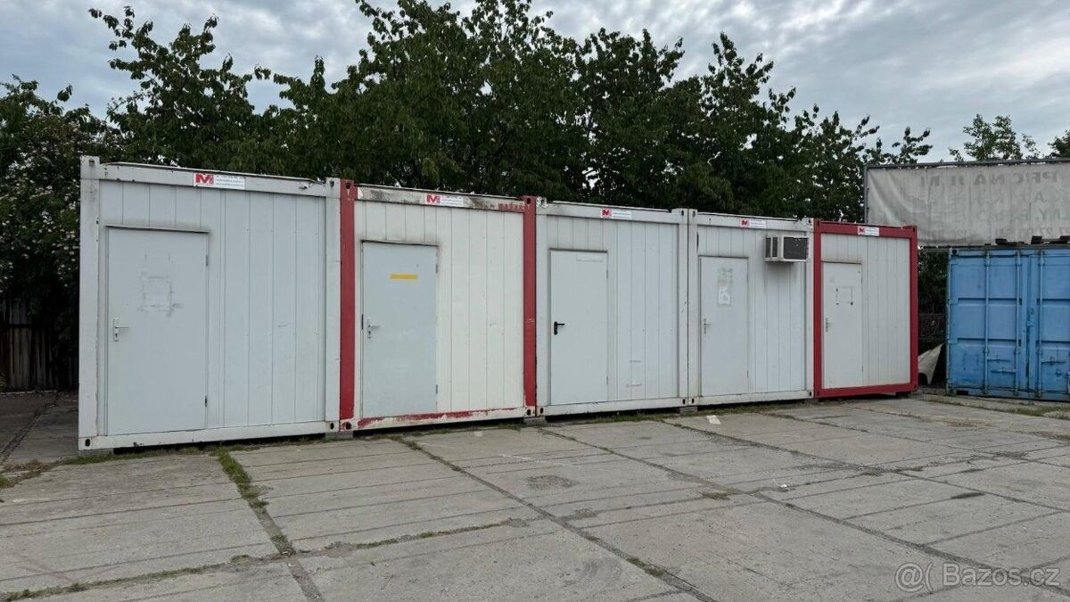 Sklady, Praha, 108 00