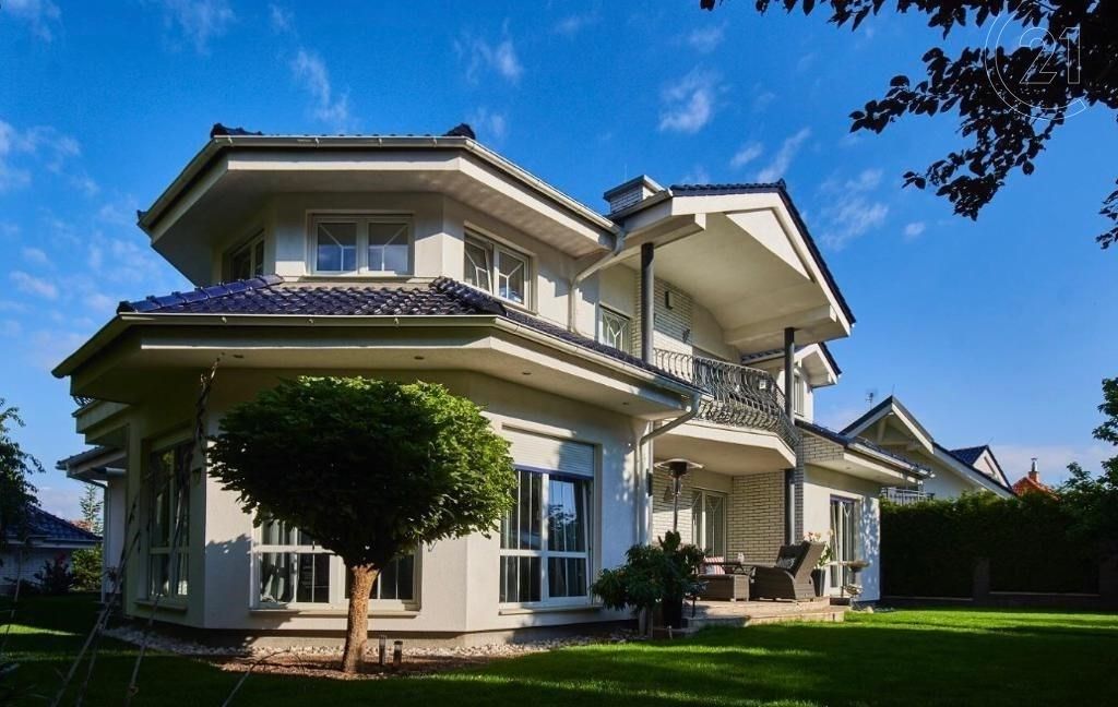 Vily, Vyvýšená, Praha, 358 m²