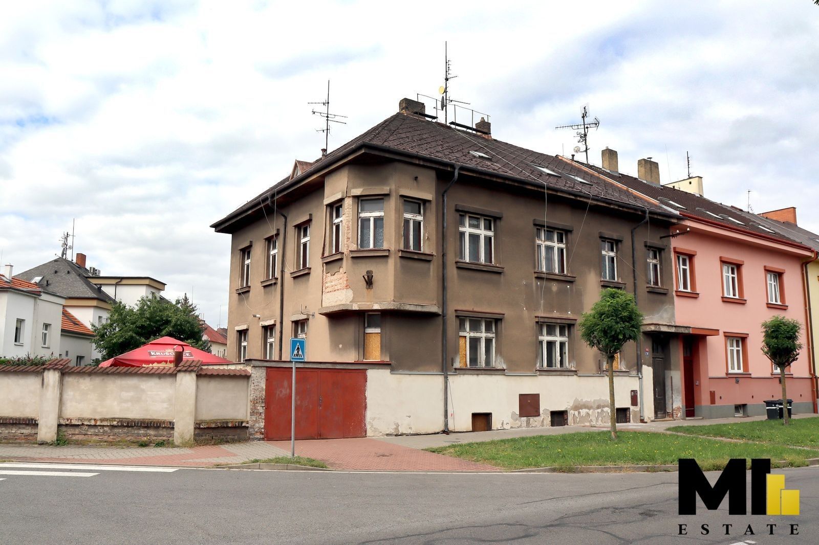 Ostatní, Kydlinovská, Hradec Králové, 200 m²