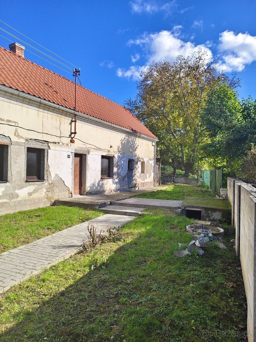 Rodinné domy, Horní Němčí, 687 64