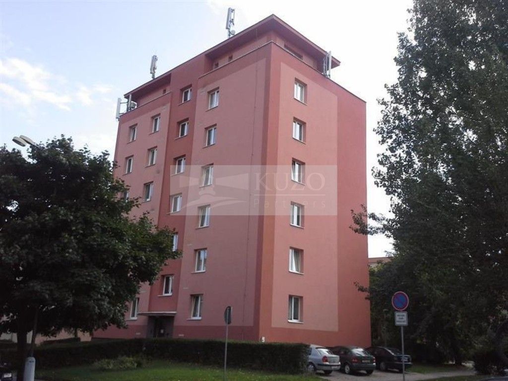 1+kk, Čechova, Chomutov, 24 m²