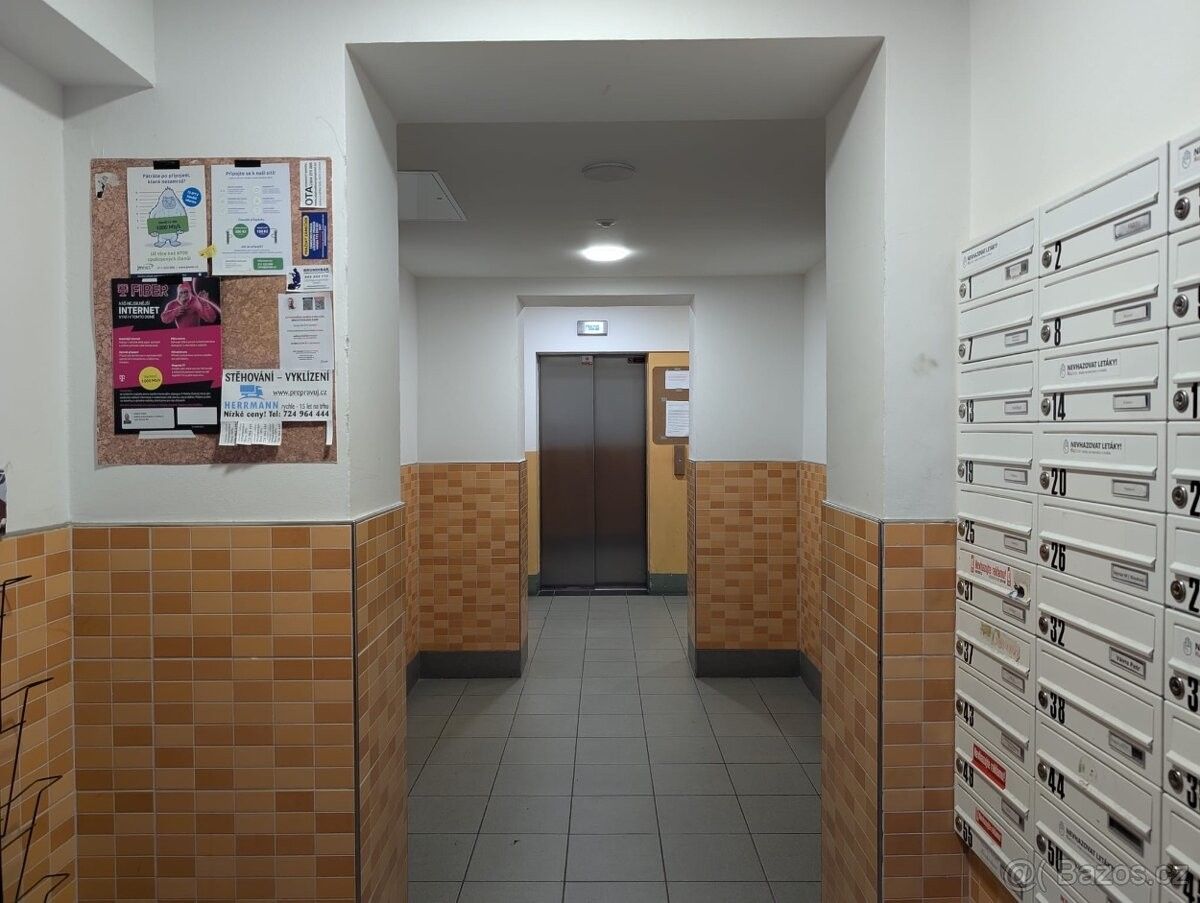 3+kk, Praha, 149 00, 67 m²