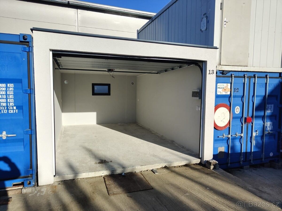 Garáže, Tachlovice, 252 17