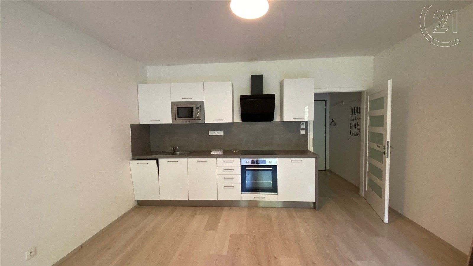 1+kk, V parku, Velké Popovice, 36 m²