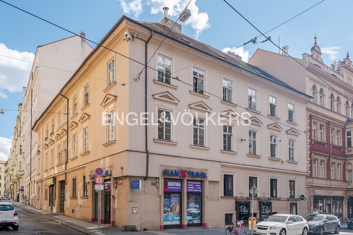 Restaurace, Myslíkova, Praha, 172 m²