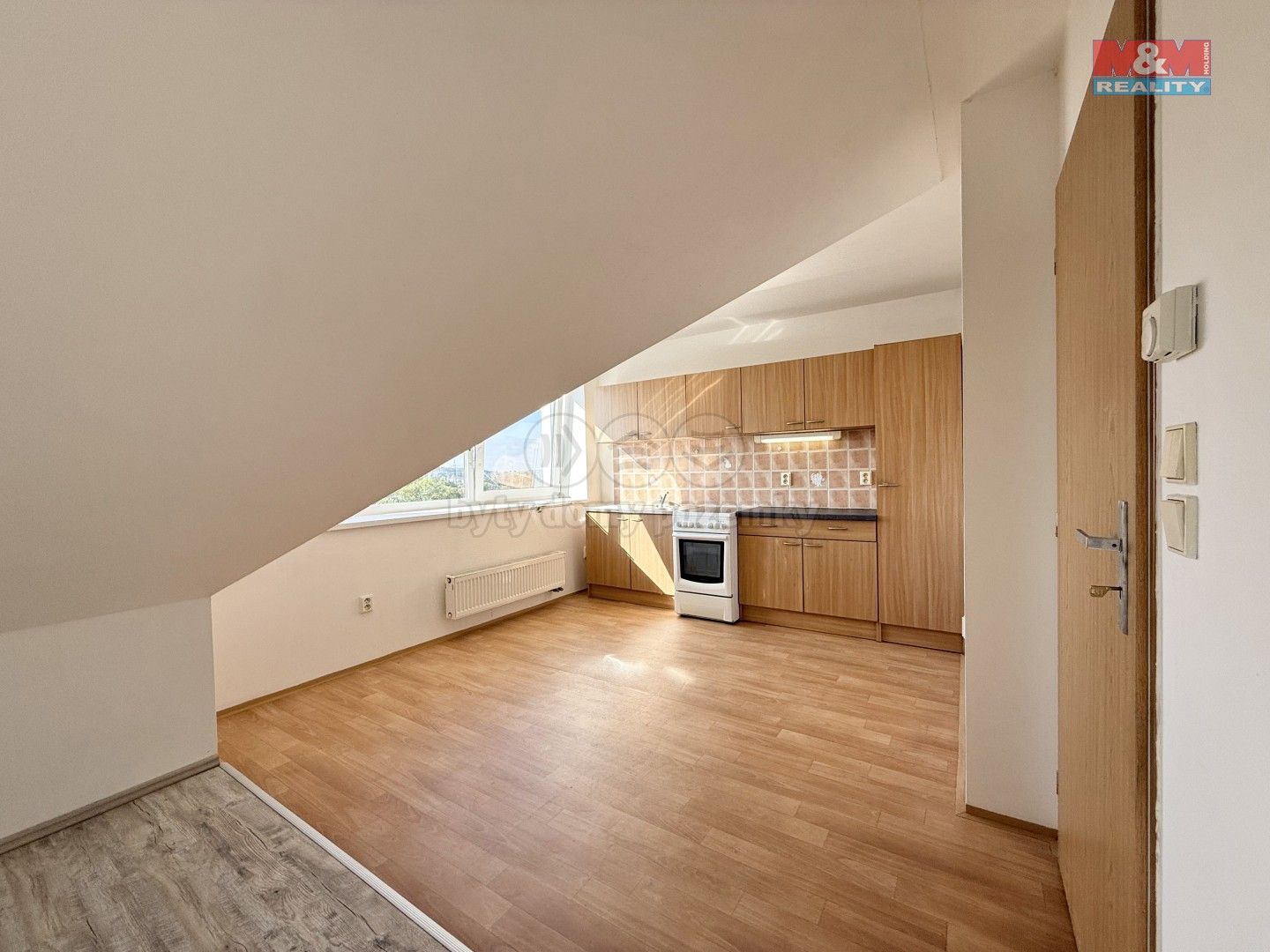 Pronájem byt 1+kk - Nádražní, Nové Město nad Metují, 30 m²