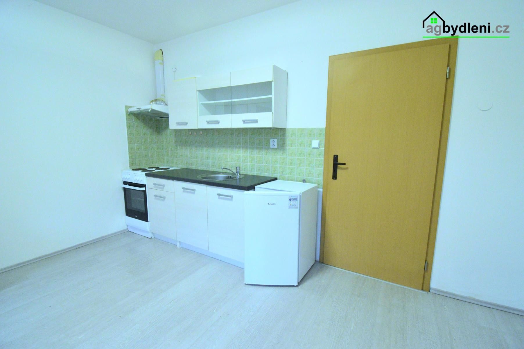 Pronájem byt 1+kk - Čižická, Štěnovice, 23 m²