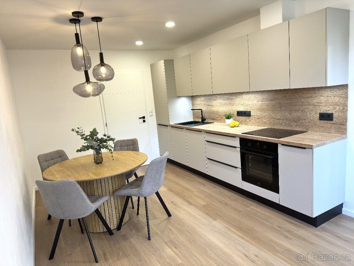 Byty, Kladno, 272 01