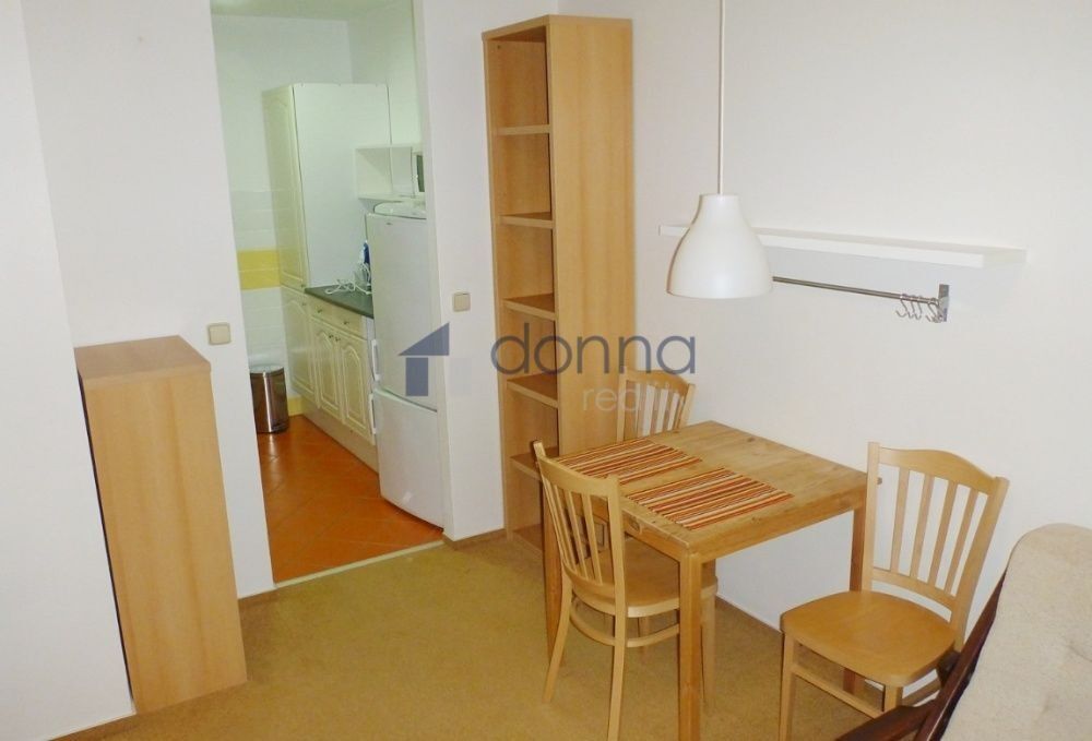 Pronájem byt 2+kk - K rovinám, Praha, 45 m²