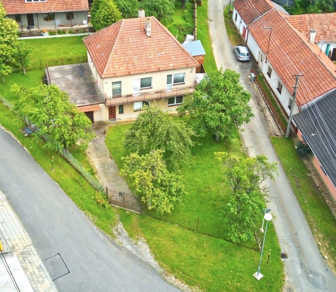 Prodej dům - Bystřice pod Lopeníkem, 687 55, 230 m²