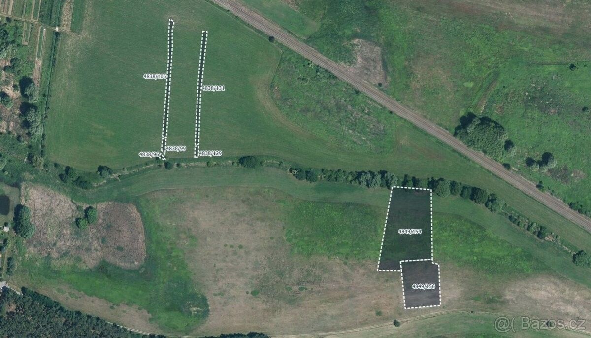 Pozemky pro bydlení, Vracov, 696 42