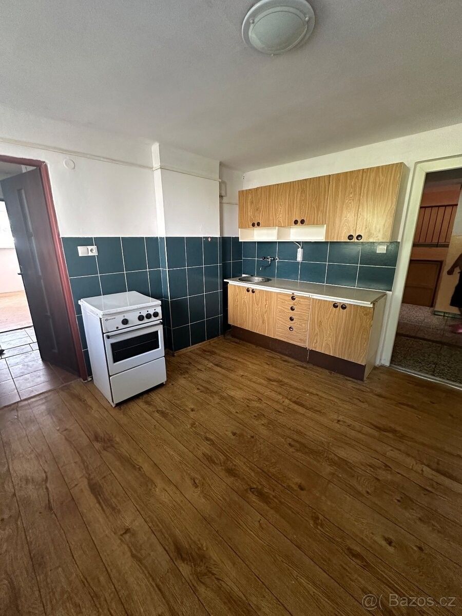 1+1, Pacov, 395 01