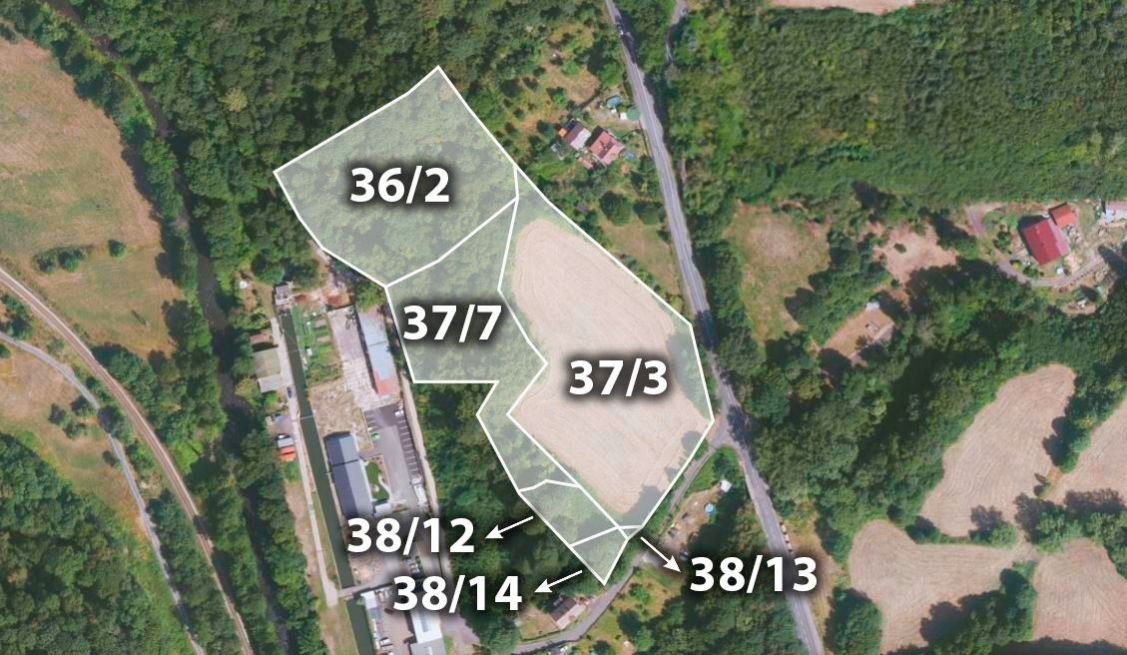 Zemědělské pozemky, Děčín, 405 02, 24 731 m²