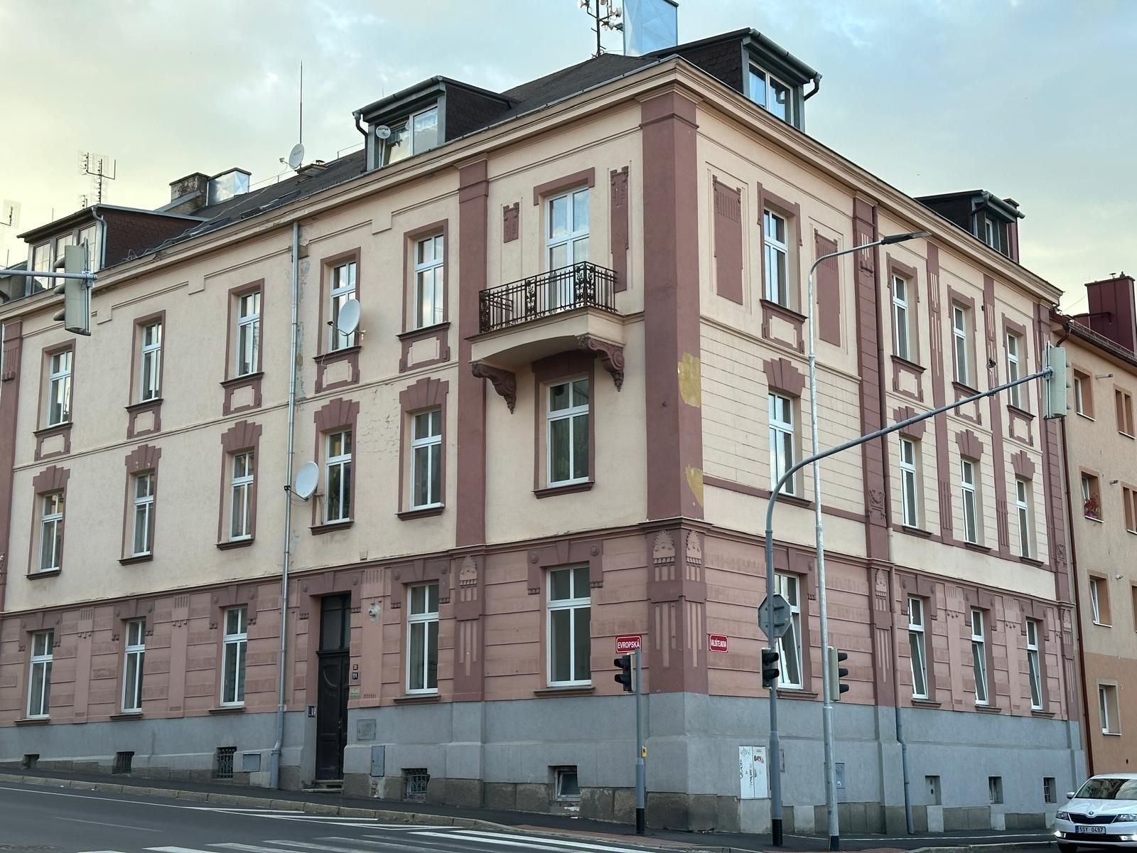 Prodej byt 3+1 - Evropská, Cheb, 99 m²