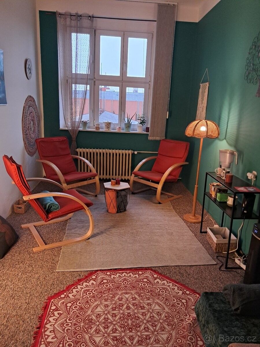 Pronájem kancelář - Hradec Králové, 500 04, 18 m²