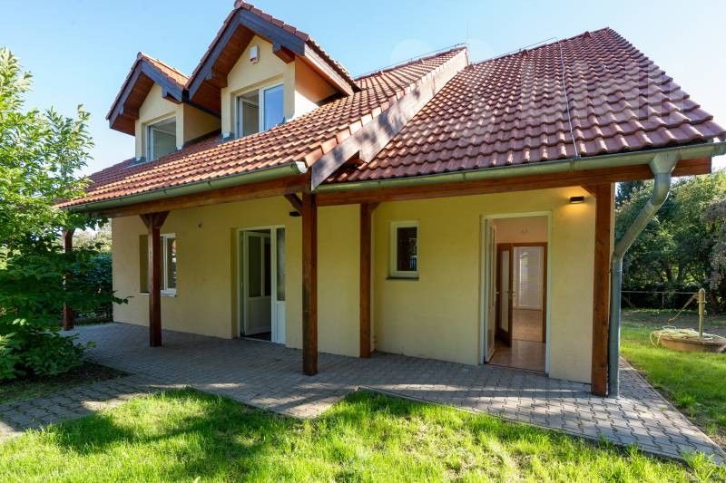 Rodinné domy, Ořechová, Kamenice, 153 m²