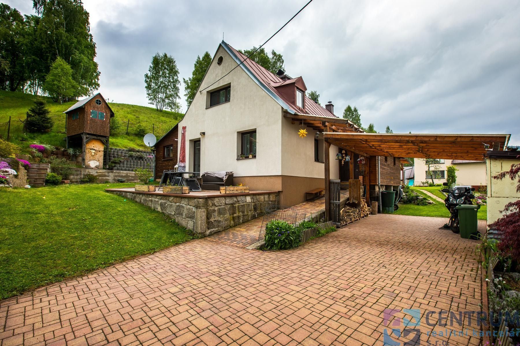 Rodinné domy, Hraničná, Janov nad Nisou, 250 m²