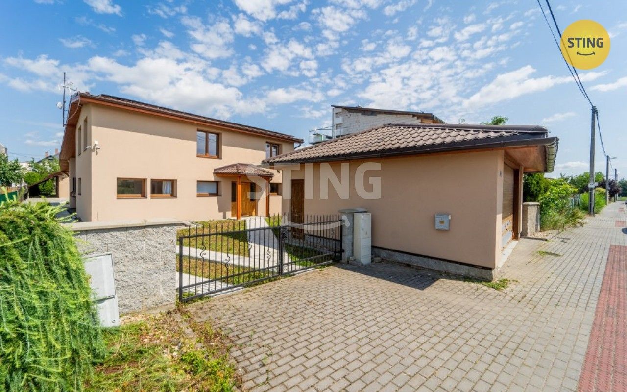 Prodej rodinný dům - Loděnice, Holasovice, 232 m²