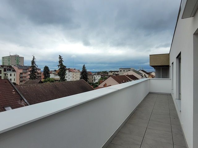 Pronájem byt 3+kk - Smilova, Pardubice, 91 m²