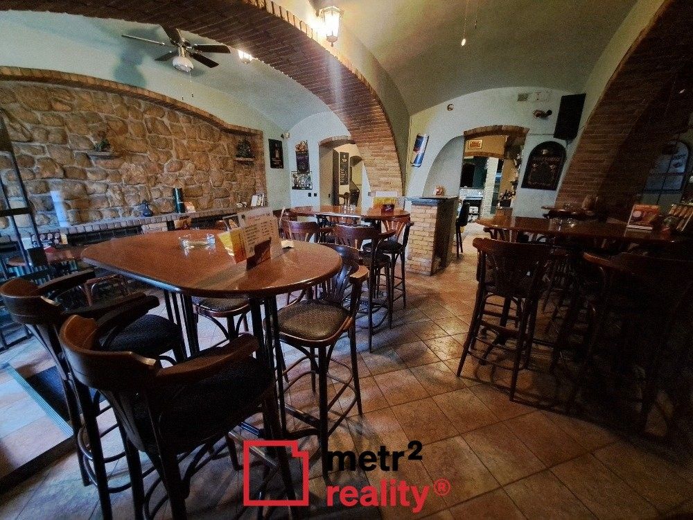 Restaurace, Pavlovická, Olomouc, 112 m²