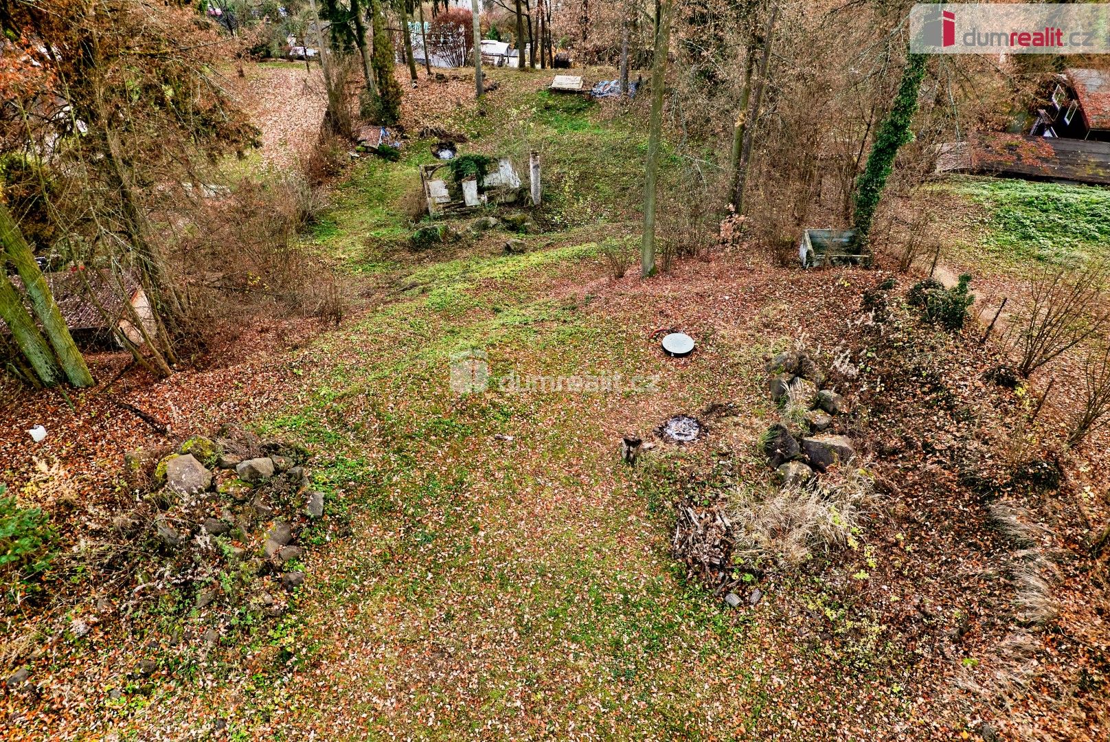 Zahrady, Šemnice, 2 562 m²