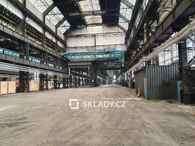 Sklady, Plzeň, 2 500 m²