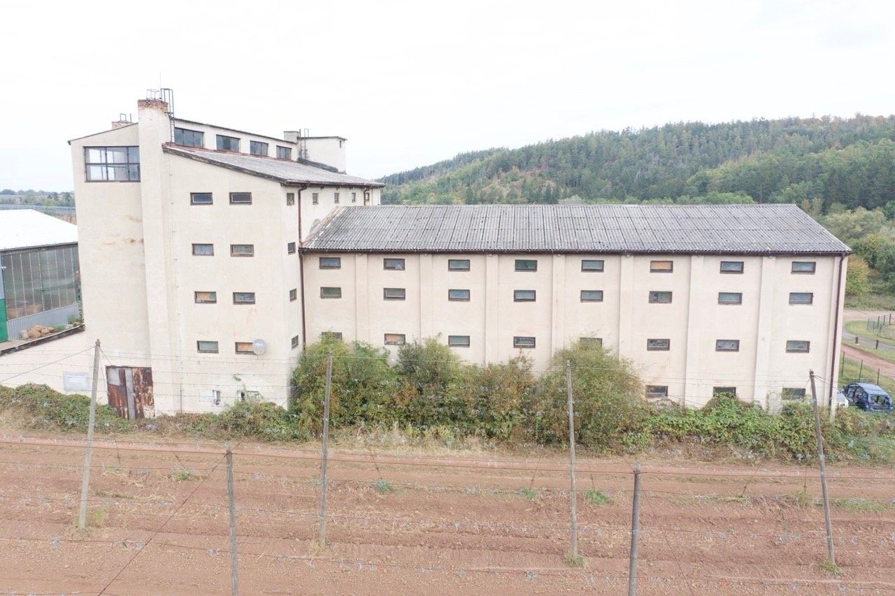 Sklady, Vlkov, Děkov, 2 m²