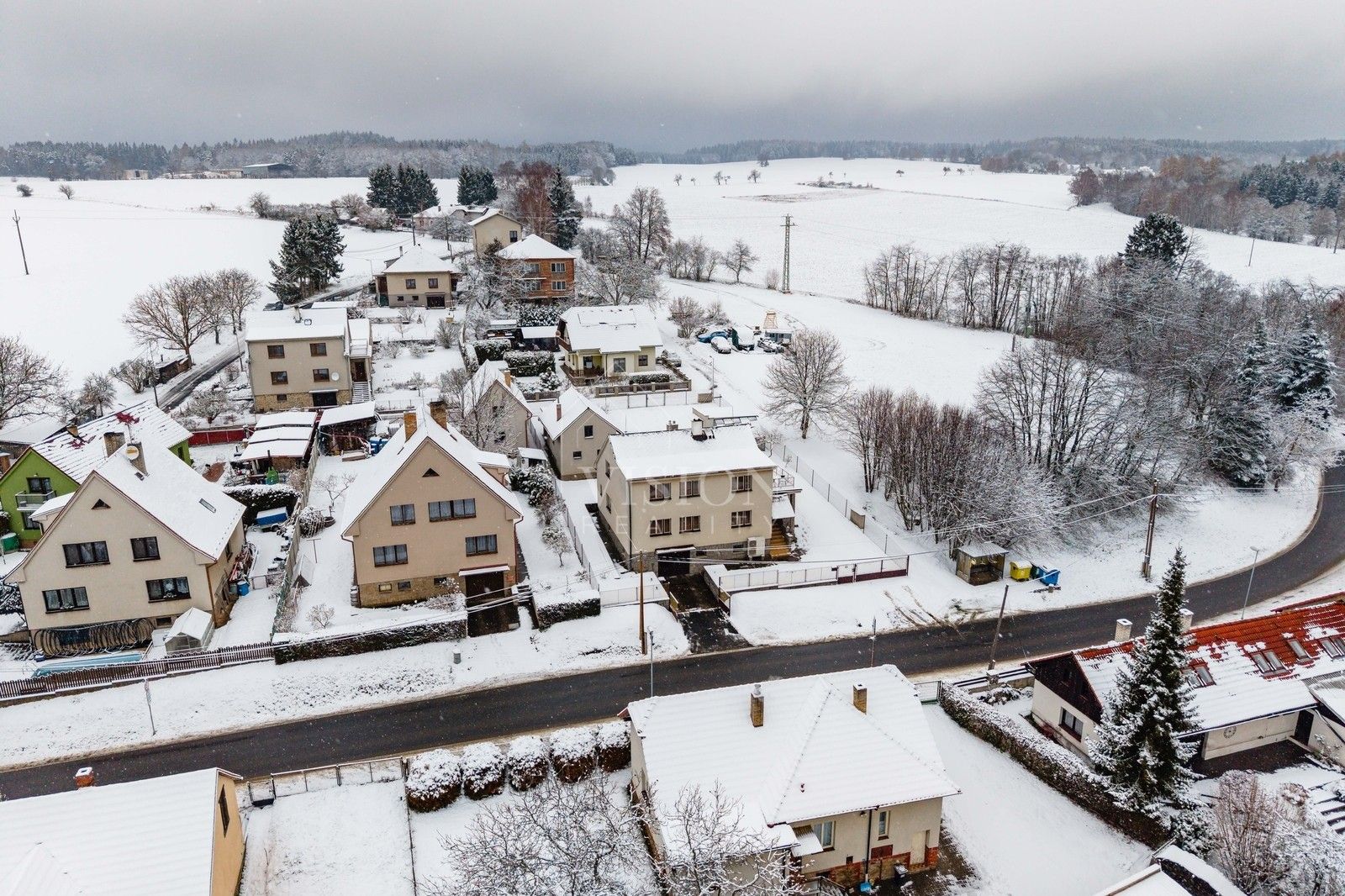 Rodinné domy, Čestín, 328 m²