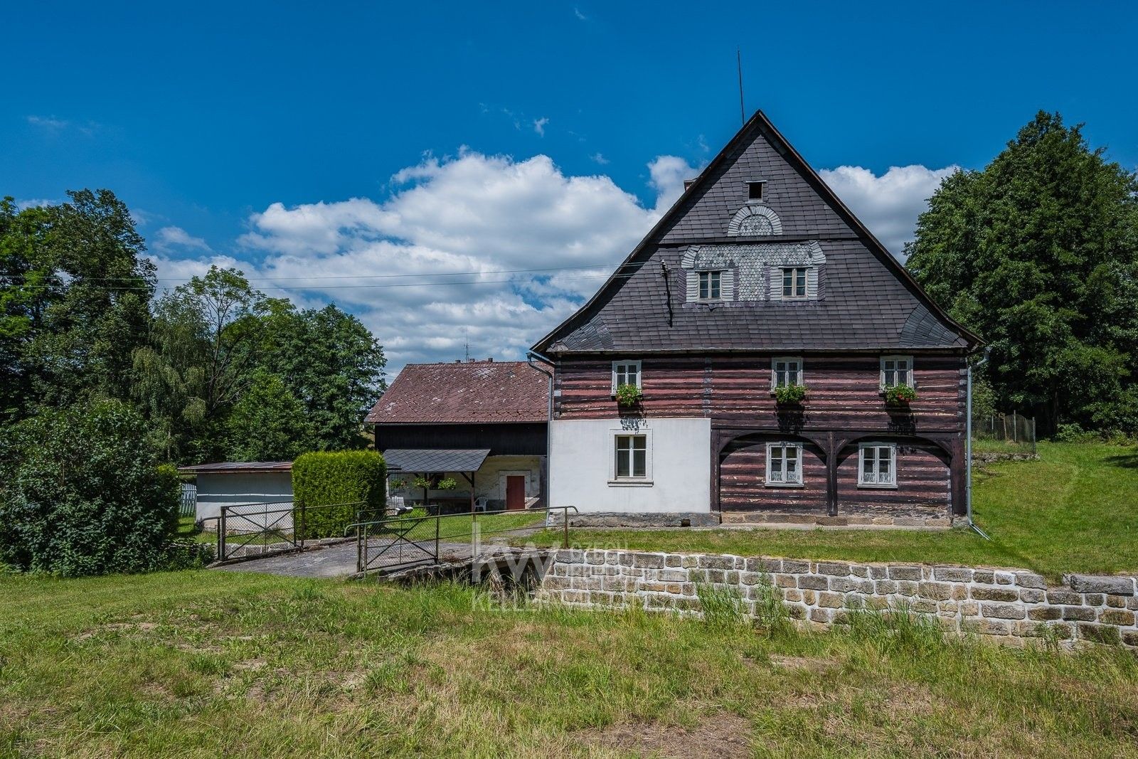 Prodej dům - Českolipská, Osečná, 999 m²