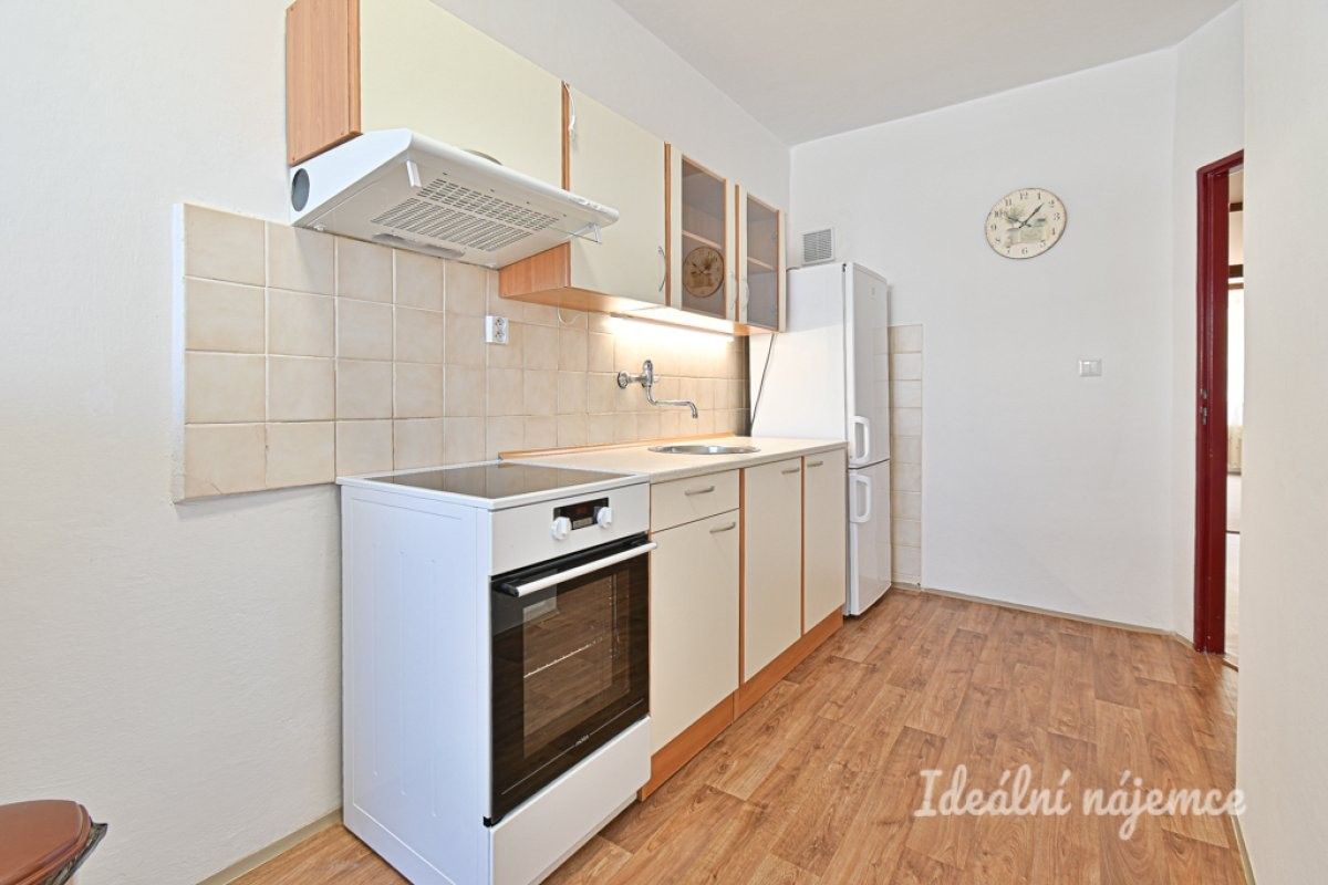 Pronájem byt 4+1 - třída Míru, Pardubice, 90 m²