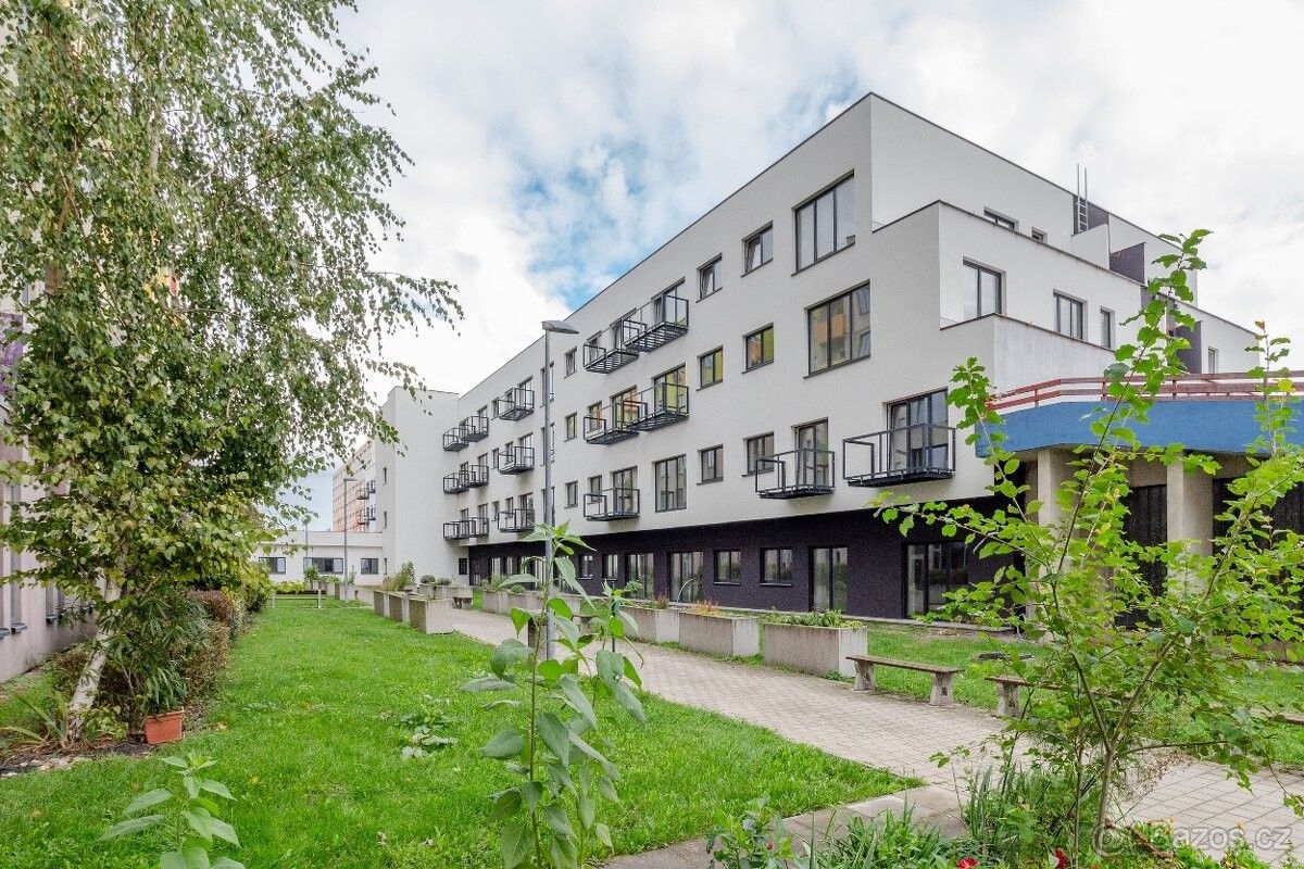 1+kk, Kladno, 272 01, 50 m²