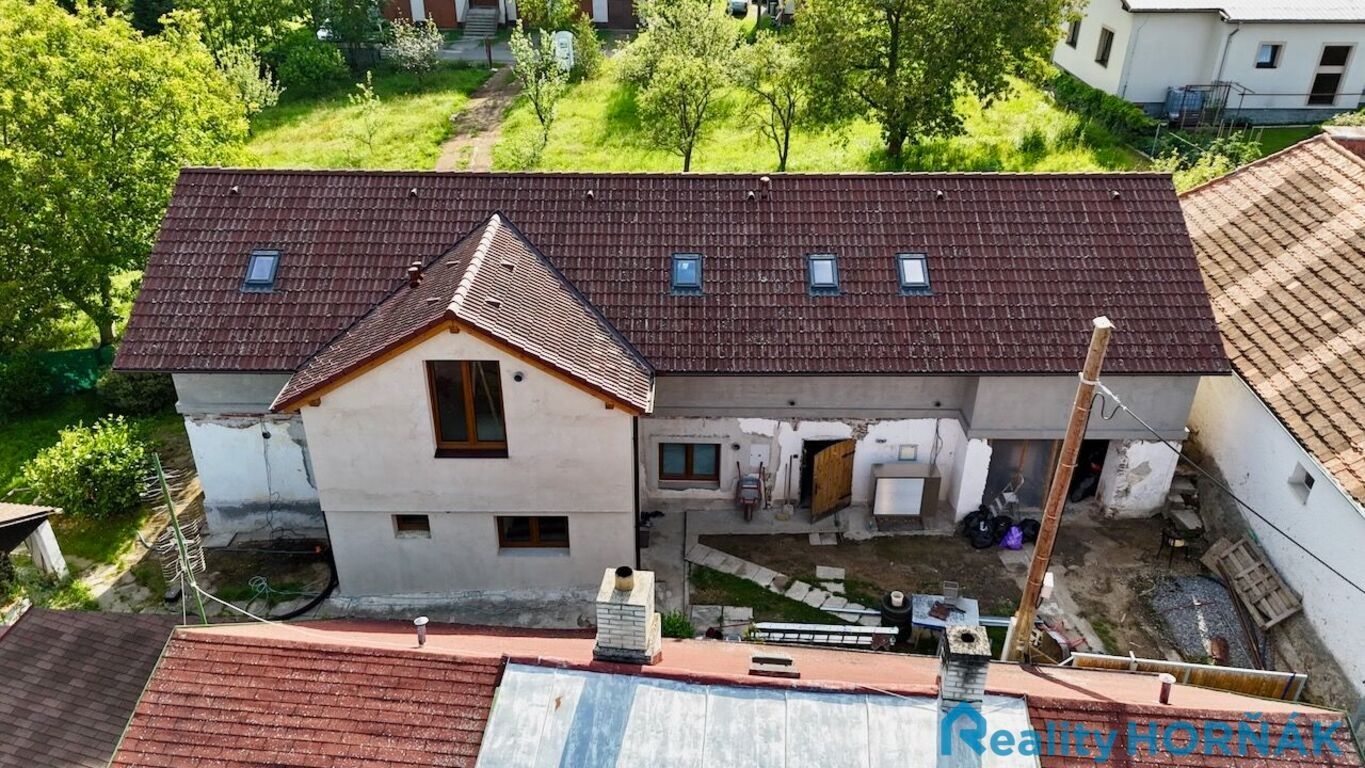 Prodej dům - Albrechtice nad Vltavou, 258 m²