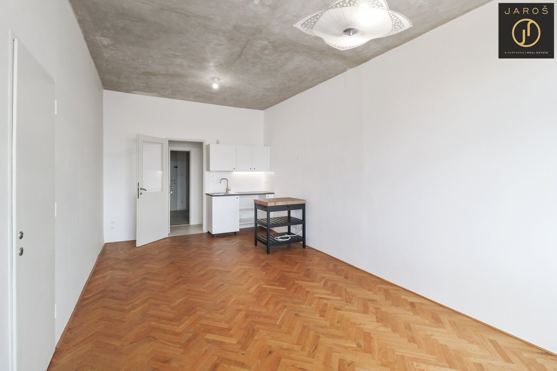 Pronájem byt 1+kk - Vinohrady, Praha, 32 m²