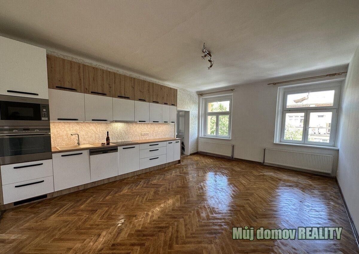 Pronájem byt 2+kk - U kněžské louky, Praha, 75 m²